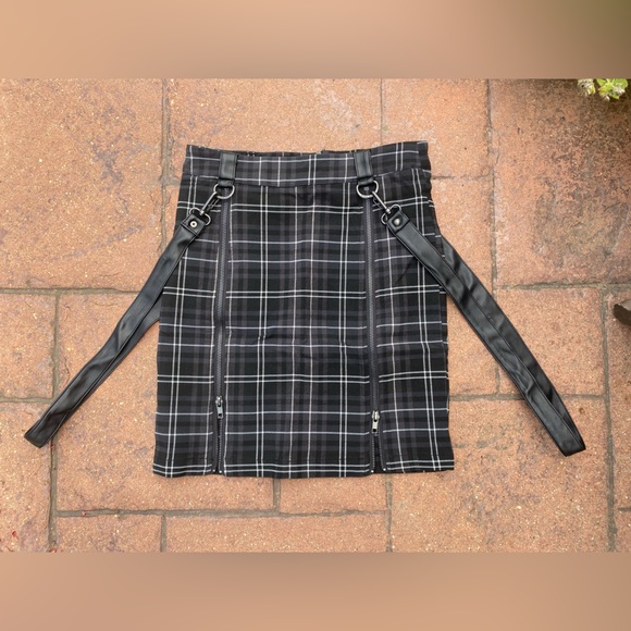 killstar ash tartan skirt - Picture 2 of 8